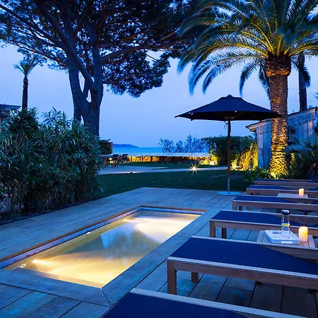 בית הארחה Chateau De Sable קבלייר-סור-מר