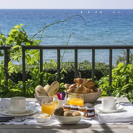 Chateau De Sable Guest house