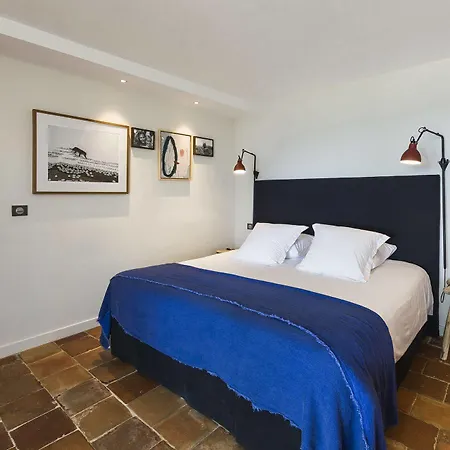 Chateau De Sable * キャバレール・シュル・メール