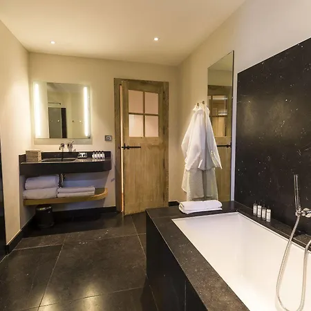 Chateau De Sable キャバレール・シュル・メール