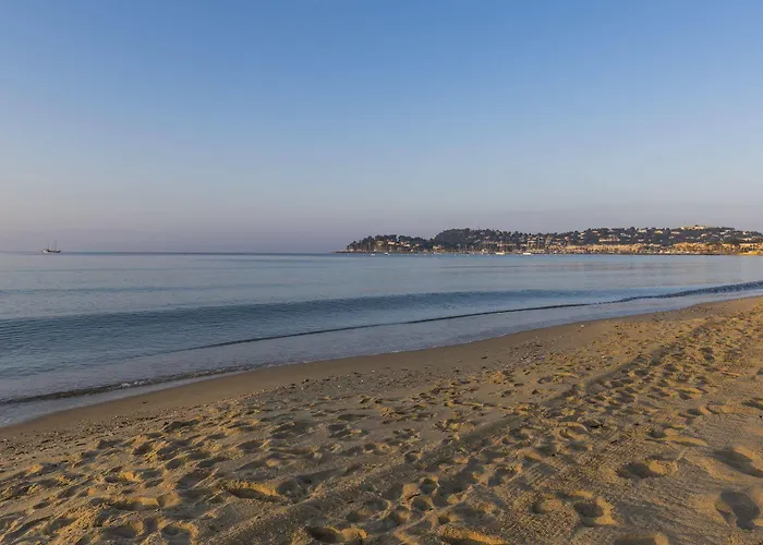 Pensión Chateau De Sable Cavalaire-sur-Mer